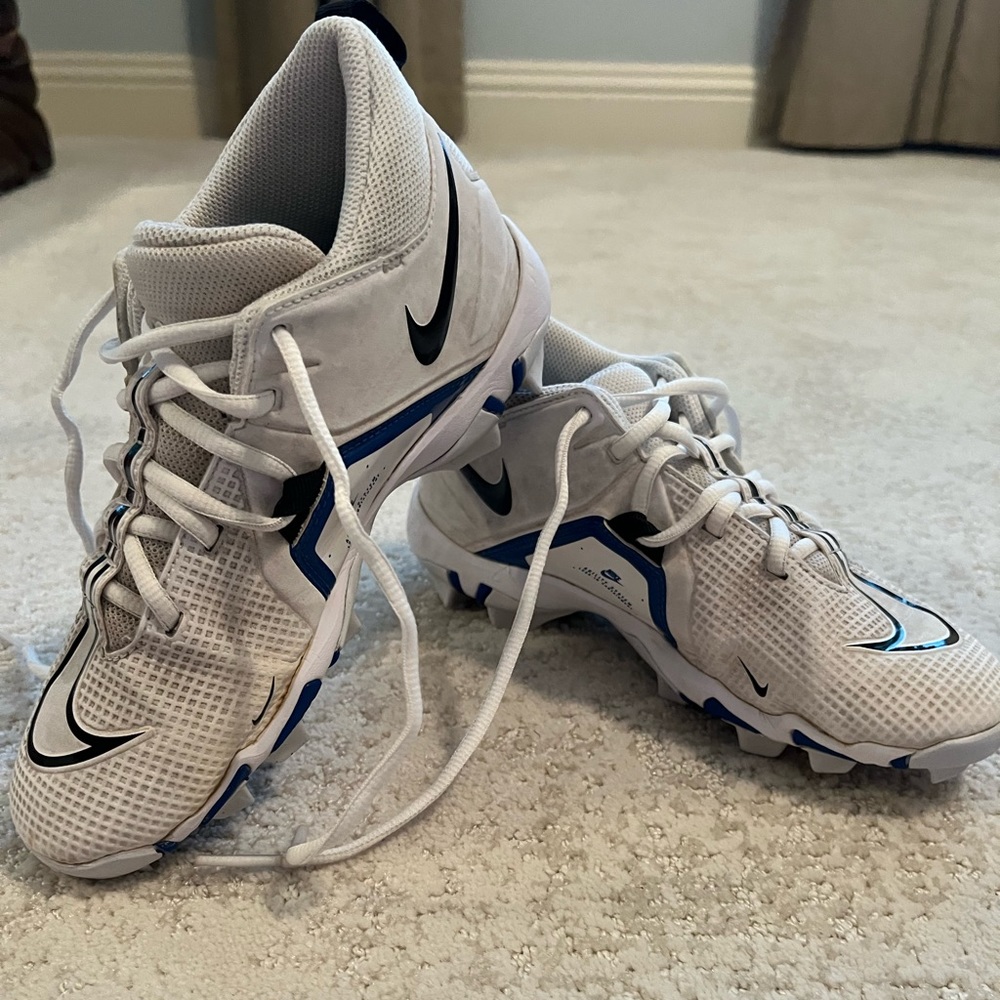 Youth Nike Alpha Menace football cleats